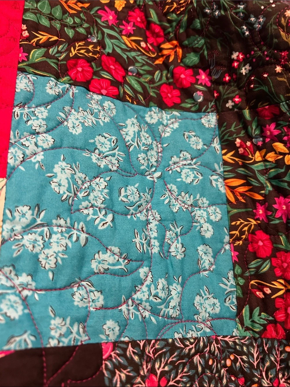 ONE OF A KIND-HANDCRAFTED Patchwork Floral Quilt - Multicolor